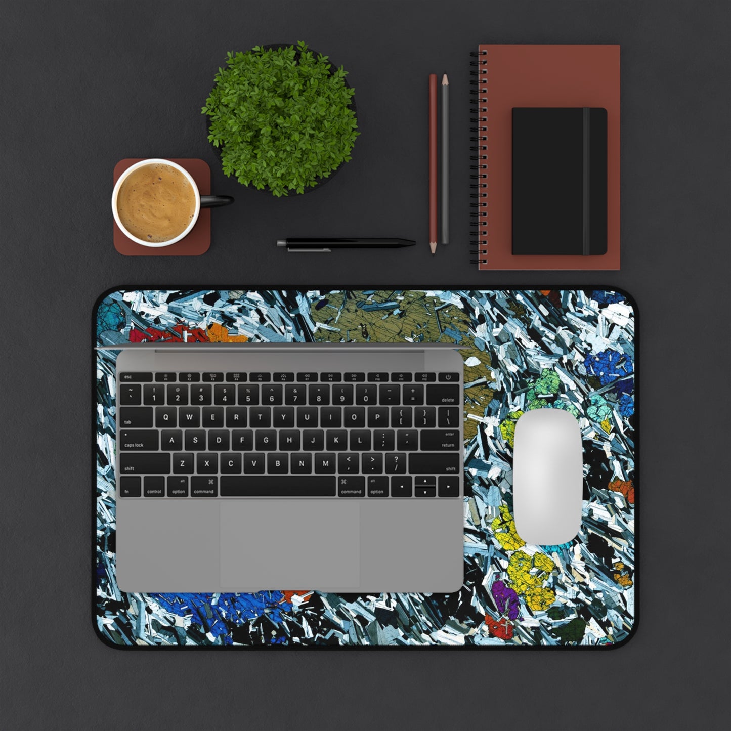 Gabbro Desk Mat