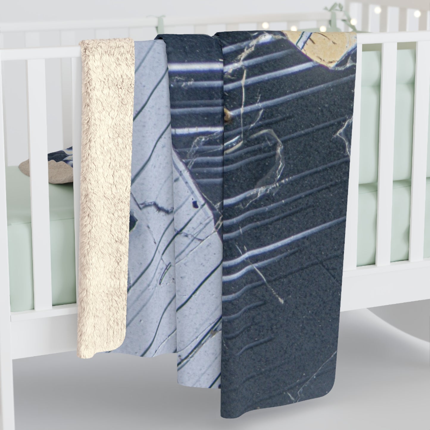Plagioclse Sherpa Fleece Blanket
