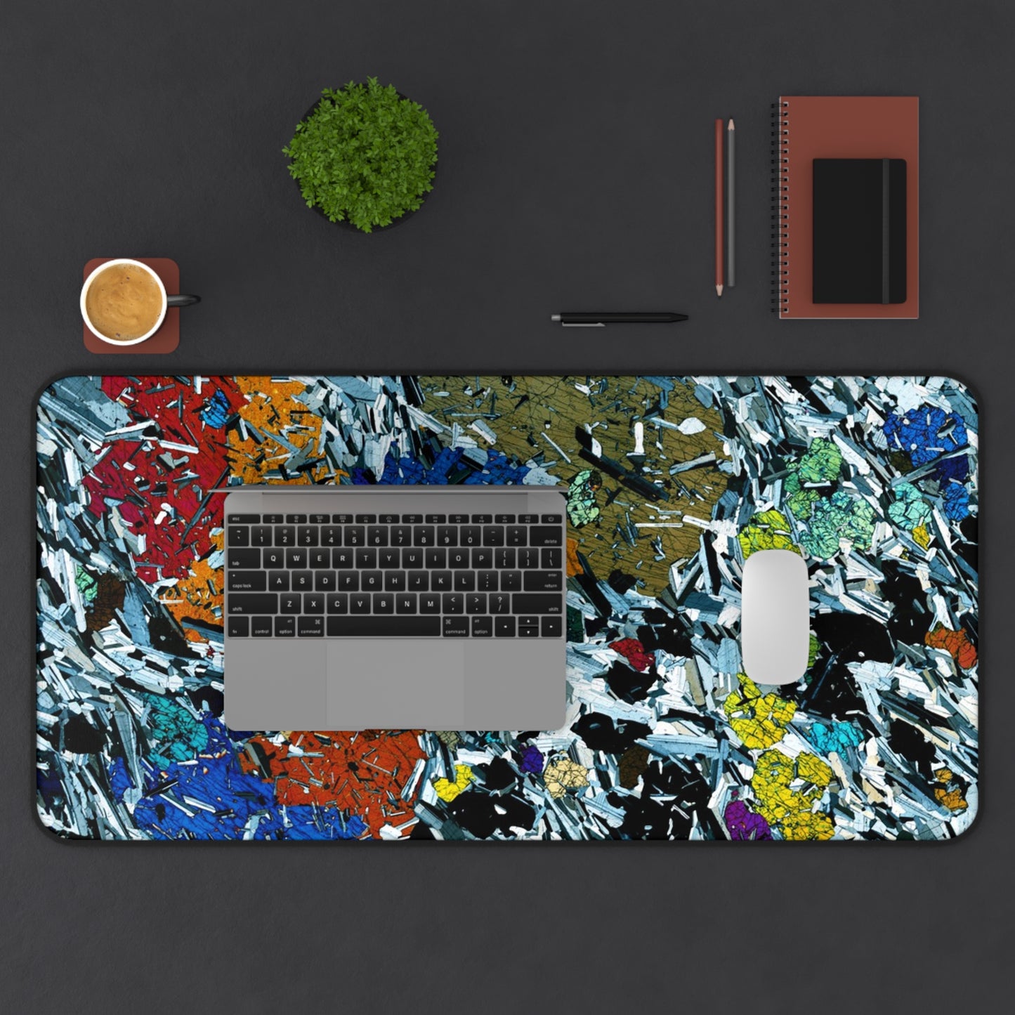 Gabbro Desk Mat