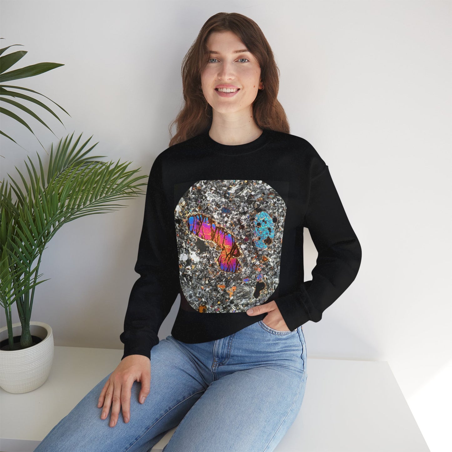 Olivine surrounded by Plagioclase - Heavy Blend™ Crewneck Sweatshirt