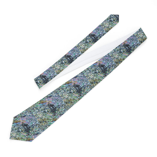 Metamorphosing Garnet Necktie